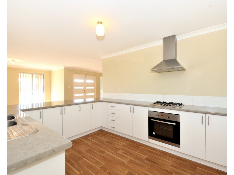 40 Cawana Parkway, Lakelands WA 6180