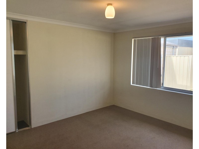 40 Cawana Parkway, Lakelands WA 6180