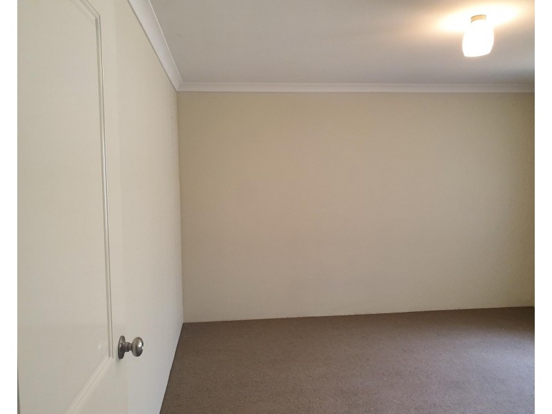 40 Cawana Parkway, Lakelands WA 6180