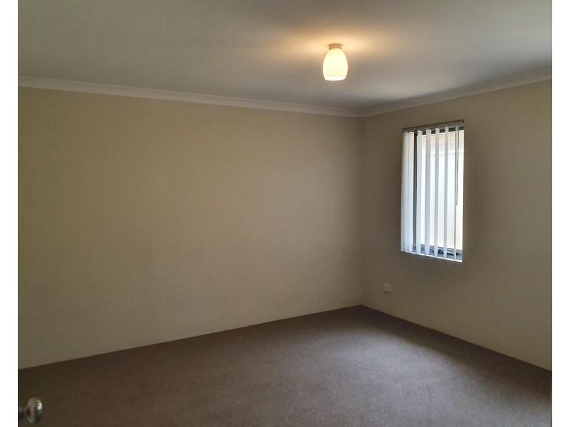 40 Cawana Parkway, Lakelands WA 6180