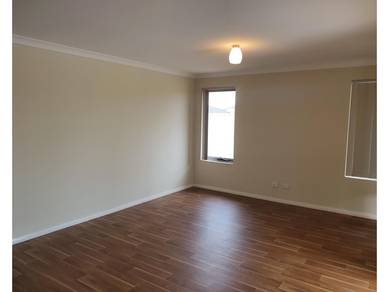 40 Cawana Parkway, Lakelands WA 6180