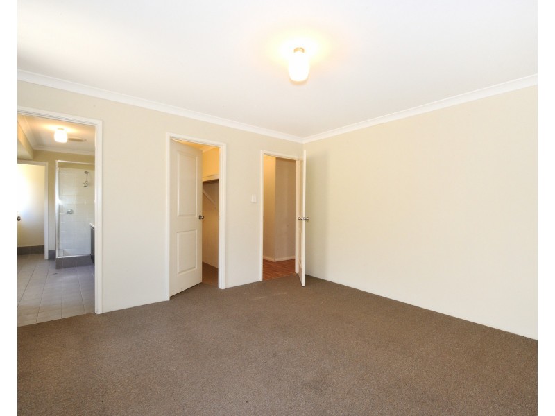 40 Cawana Parkway, Lakelands WA 6180