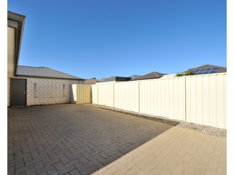 40 Cawana Parkway, Lakelands WA 6180