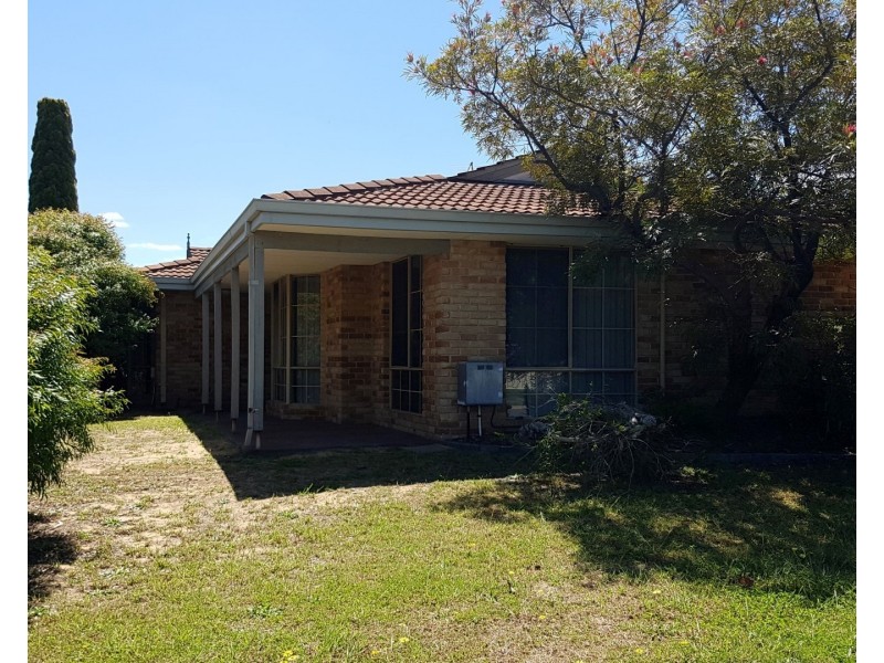 15 Fairway Crescent, Meadow Springs WA 6210