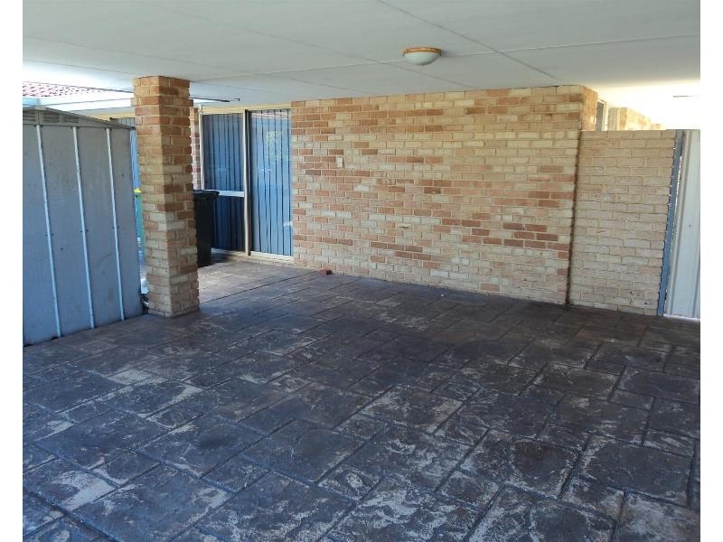 15 Fairway Crescent, Meadow Springs WA 6210