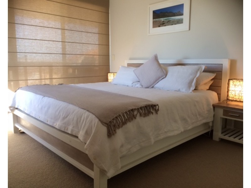21 Sugarwood Terrace, Halls Head WA 6210