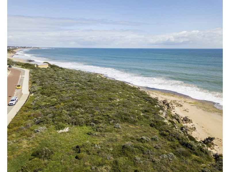 21 Sugarwood Terrace, Halls Head WA 6210
