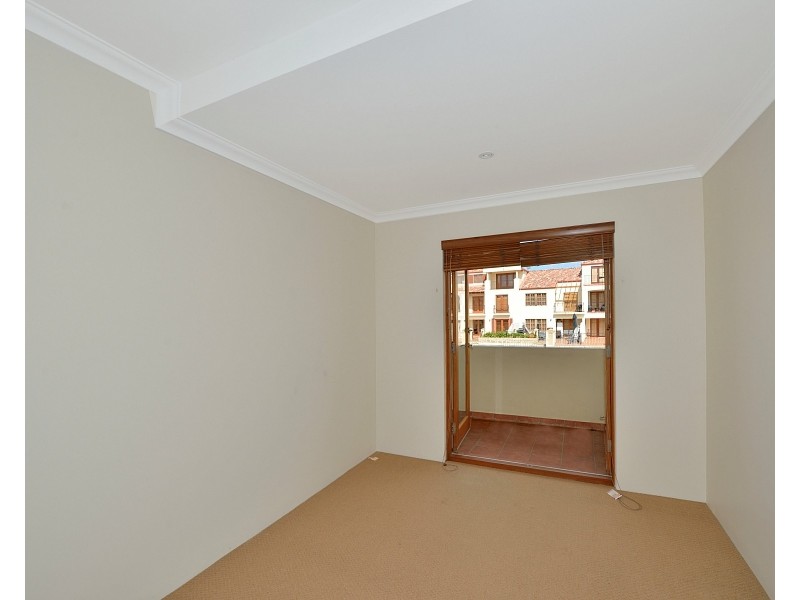 104/18 Port Quays, Wannanup WA 6210
