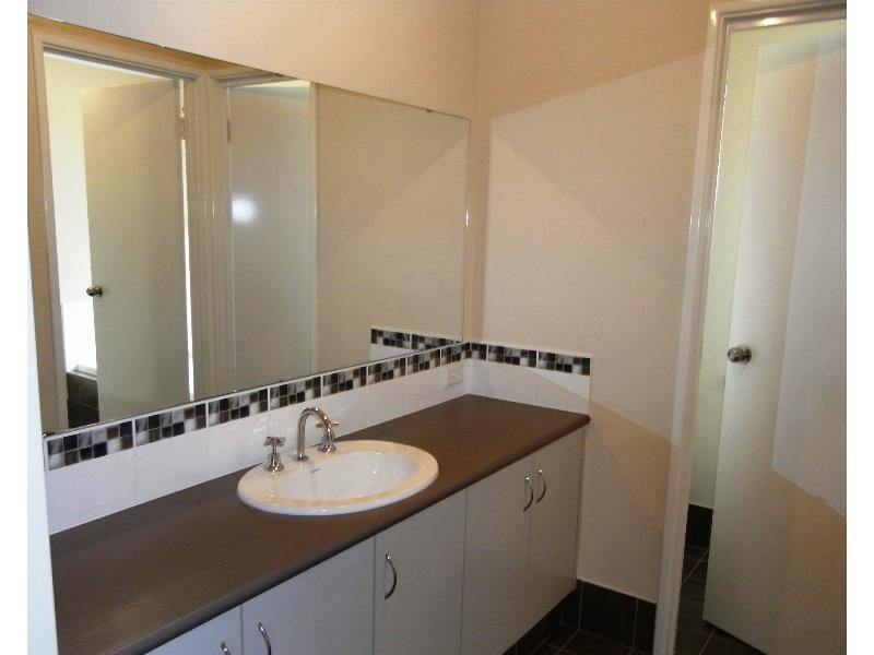 8 Len Howard Drive, Erskine WA 6210