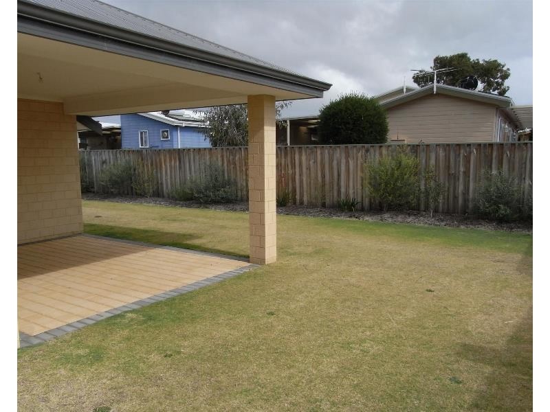 8 Len Howard Drive, Erskine WA 6210