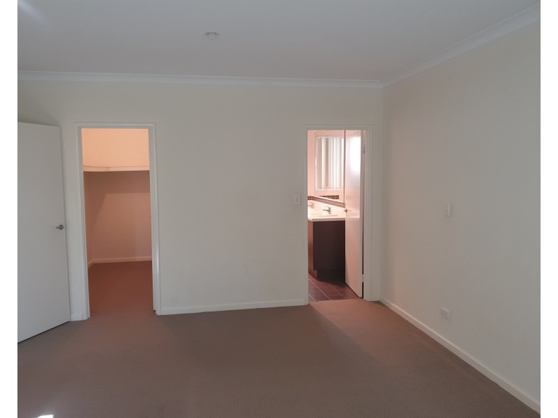 12 Wanjeep Street, Dudley Park WA 6210