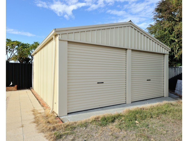 8 Mitford Grove, Port Kennedy WA 6172