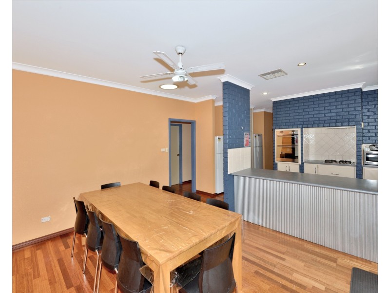 13 Rocklea Place, Silver Sands WA 6210