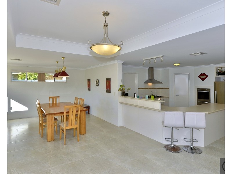 51 Bellavista Parade, Meadow Springs WA 6210