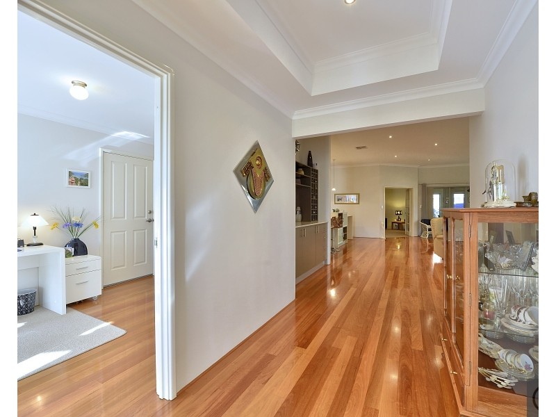 1 Crathes Court, Erskine WA 6210