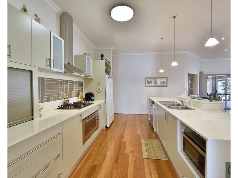 1 Crathes Court, Erskine WA 6210