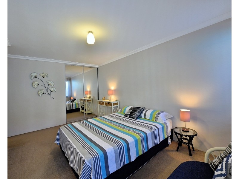 1 Crathes Court, Erskine WA 6210