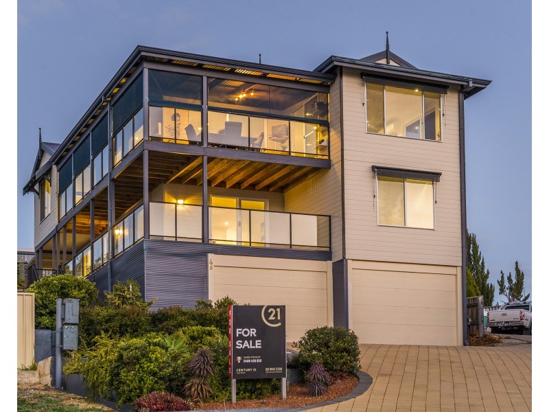 4B Ironbark Place, Halls Head WA 6210