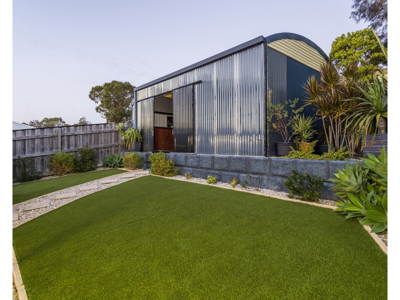 4B Ironbark Place, Halls Head WA 6210