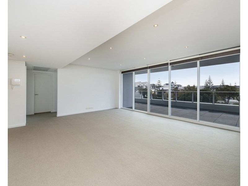 305/5 Marco Polo Drive, Mandurah WA 6210