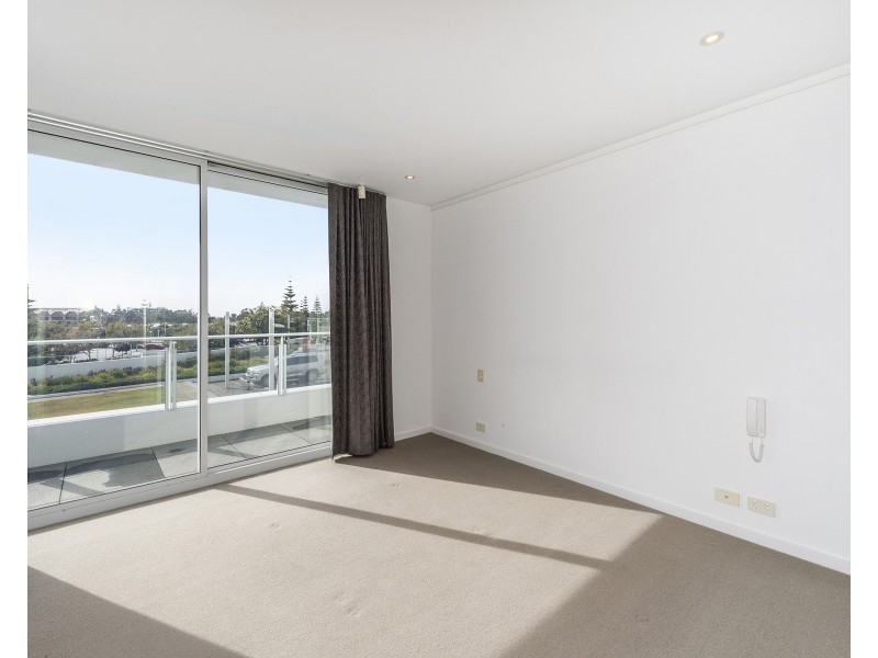 305/5 Marco Polo Drive, Mandurah WA 6210
