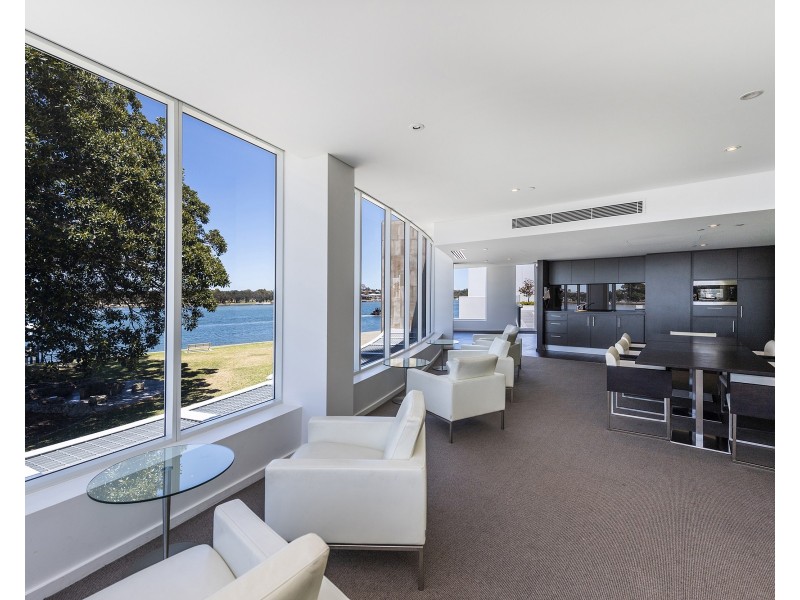 305/5 Marco Polo Drive, Mandurah WA 6210