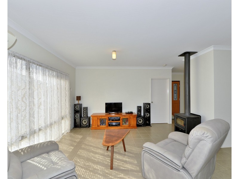 14 Coopers Mill Way, Ravenswood WA 6208