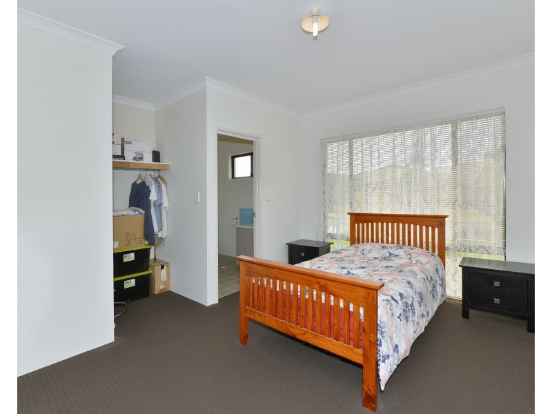 14 Coopers Mill Way, Ravenswood WA 6208