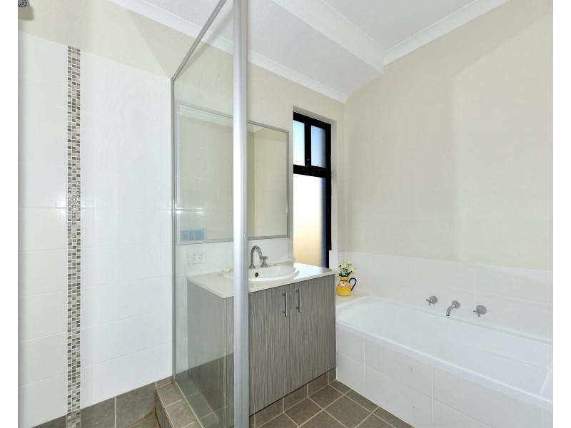 14 Coopers Mill Way, Ravenswood WA 6208