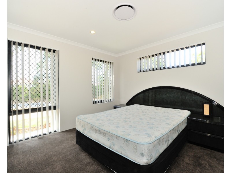 15 Worlington Loop, Meadow Springs WA 6210