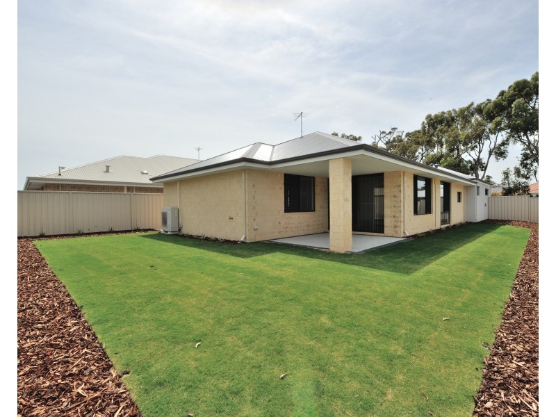 15 Worlington Loop, Meadow Springs WA 6210