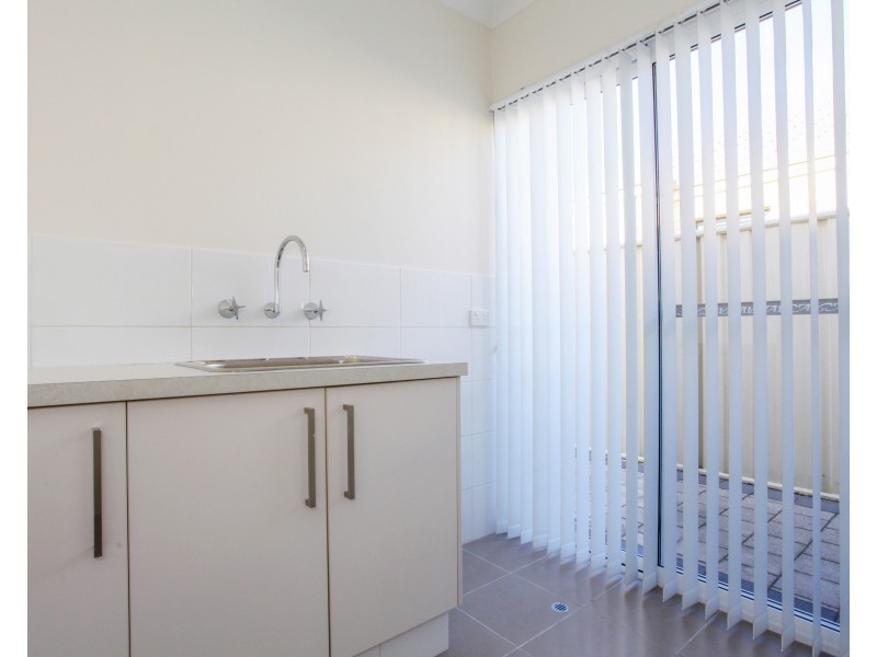 10 Illyarrie Avenue, Falcon WA 6210