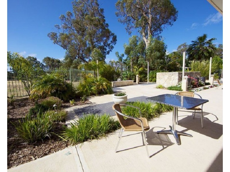 10 Illyarrie Avenue, Falcon WA 6210
