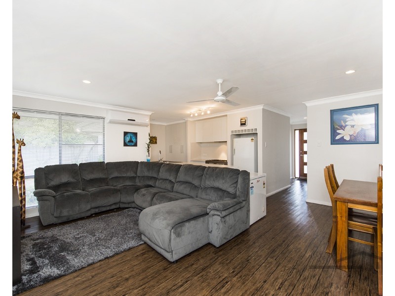 182 Mclarty Road, Halls Head WA 6210