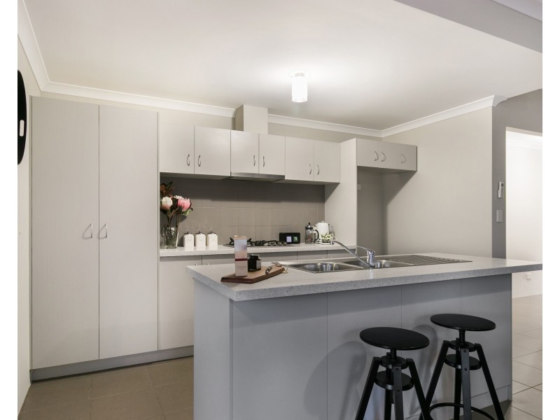 4 Jilba Grove, Erskine WA 6210