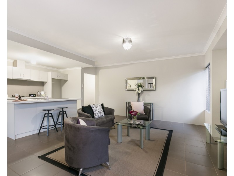 4 Jilba Grove, Erskine WA 6210