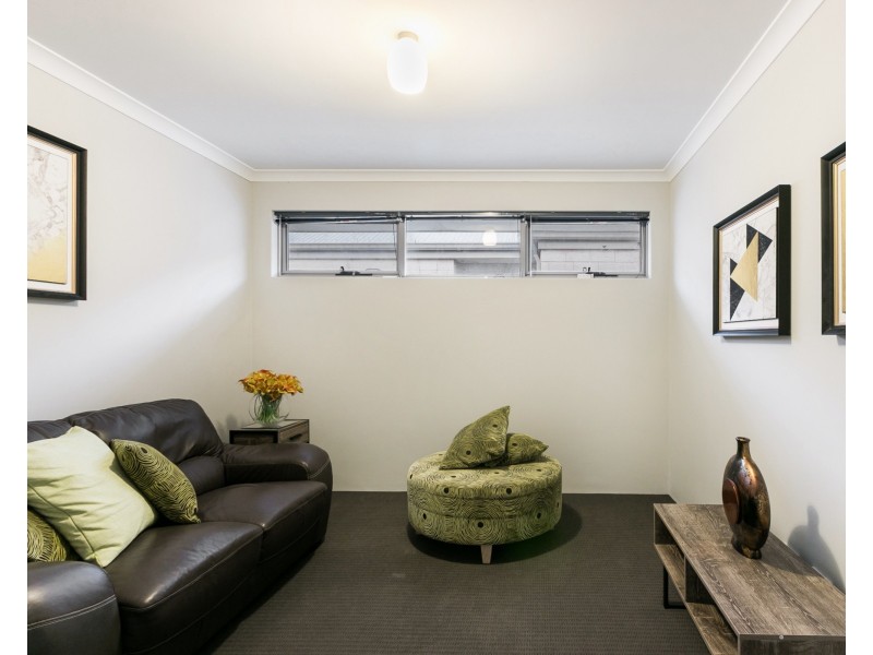 4 Jilba Grove, Erskine WA 6210