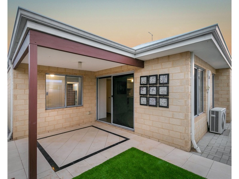 4 Jilba Grove, Erskine WA 6210