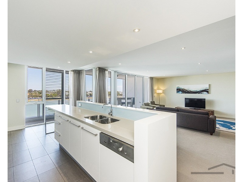 505/1 Marco Polo Drive, Mandurah WA 6210