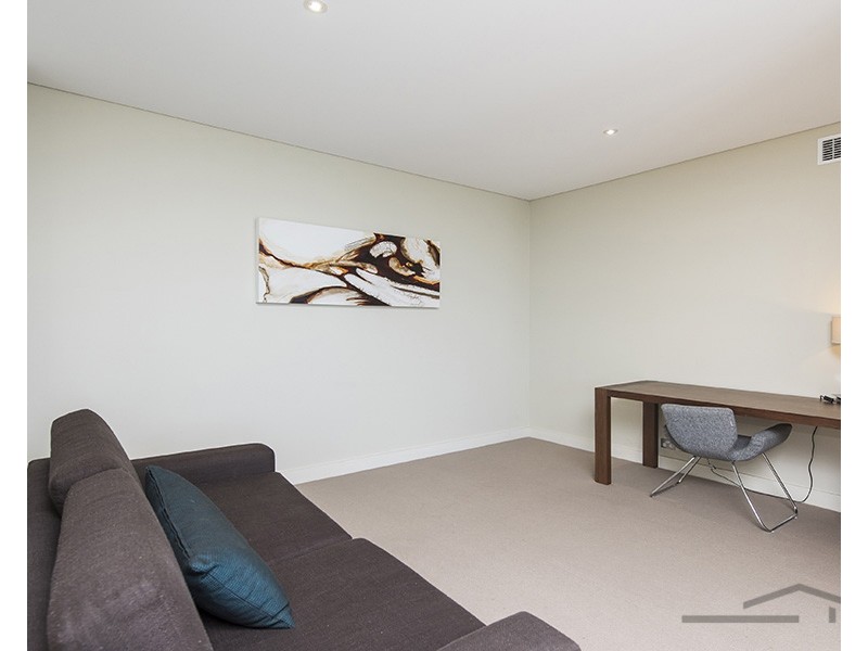 505/1 Marco Polo Drive, Mandurah WA 6210