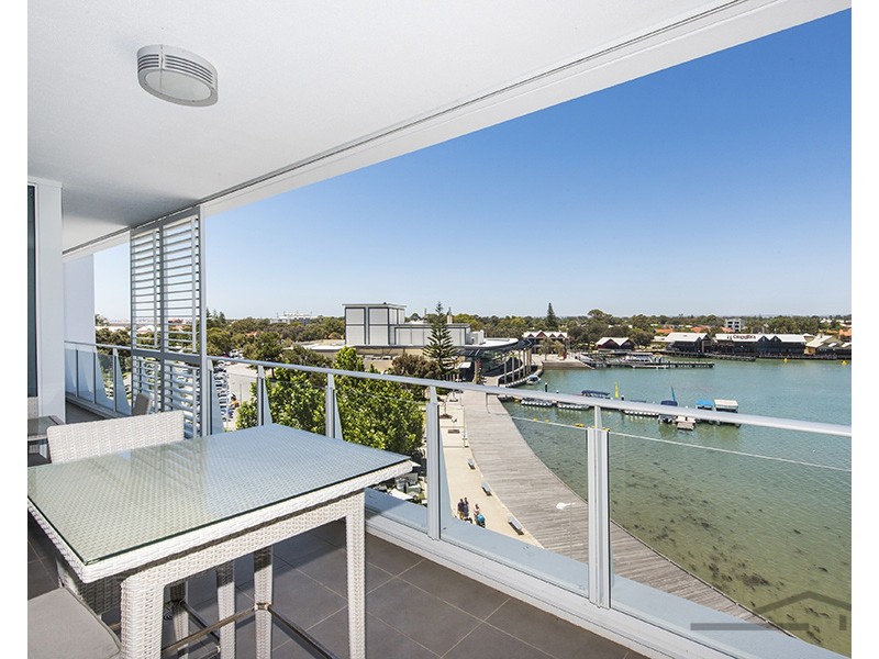505/1 Marco Polo Drive, Mandurah WA 6210