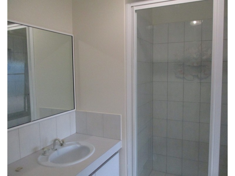 3 Muirfield Court, Halls Head WA 6210