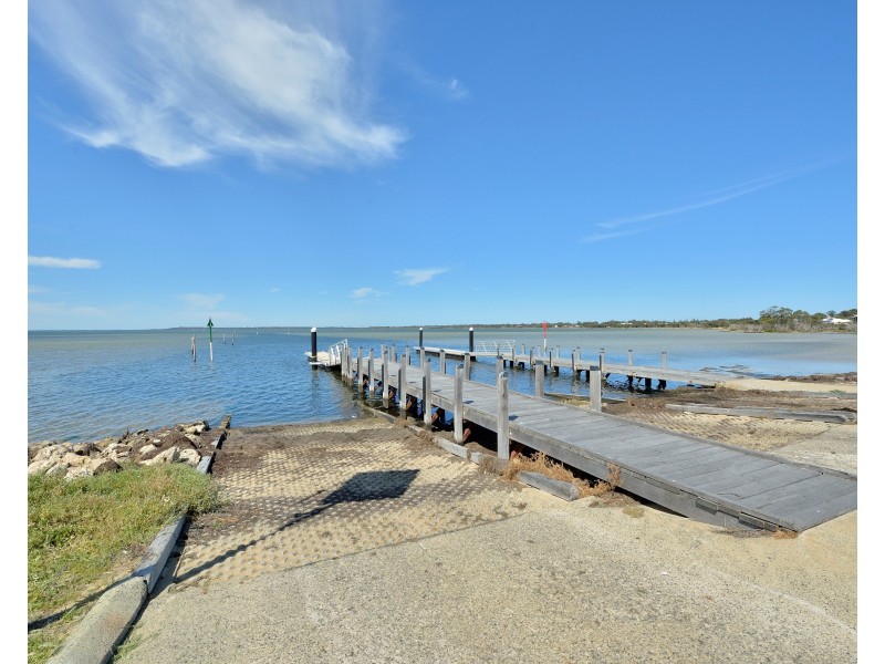 74B Flinders Street, Falcon WA 6210