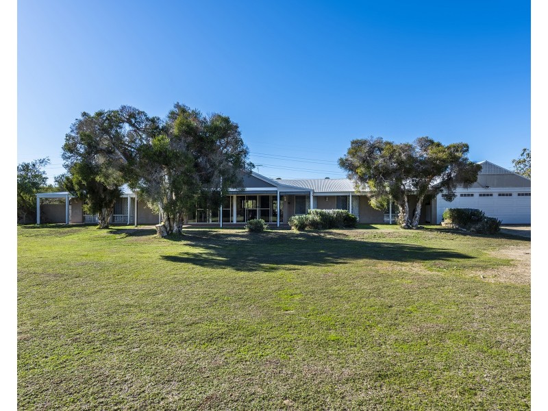107 Greyhound Retreat, Nambeelup WA 6207