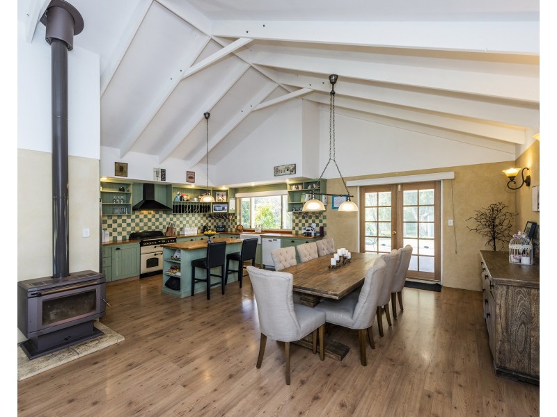 107 Greyhound Retreat, Nambeelup WA 6207