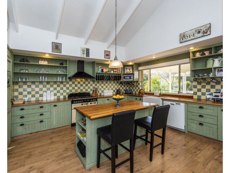 107 Greyhound Retreat, Nambeelup WA 6207