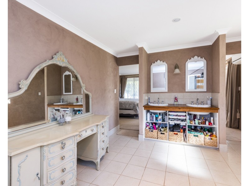 107 Greyhound Retreat, Nambeelup WA 6207