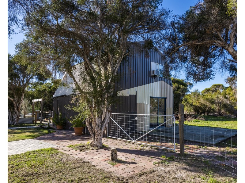 107 Greyhound Retreat, Nambeelup WA 6207