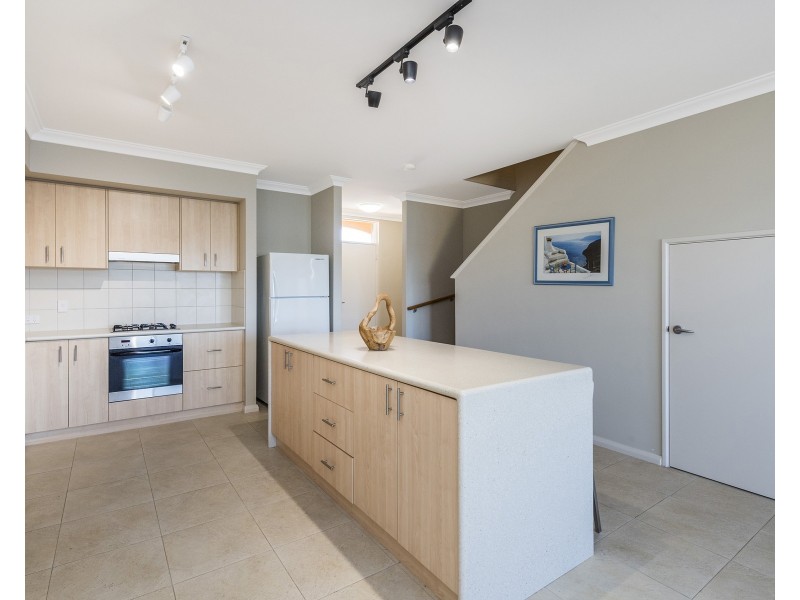 18/19 San Marco Quays, Halls Head WA 6210