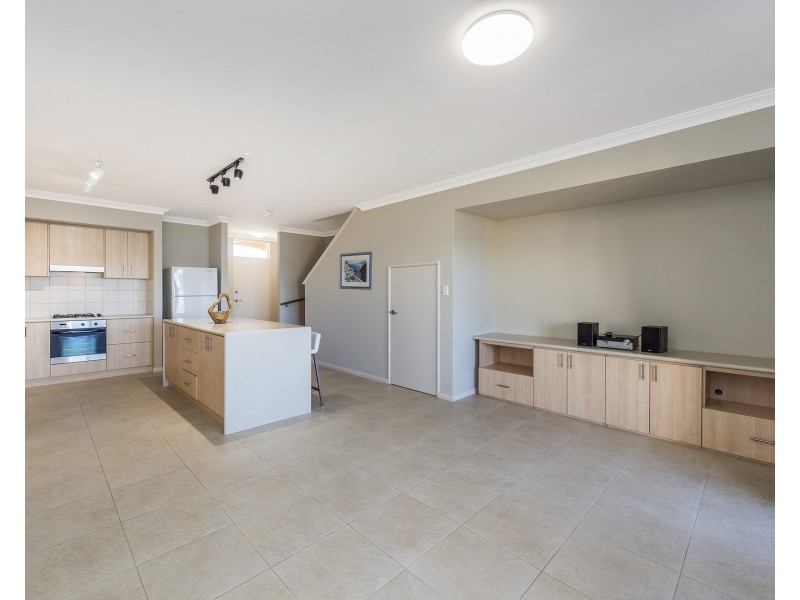 18/19 San Marco Quays, Halls Head WA 6210